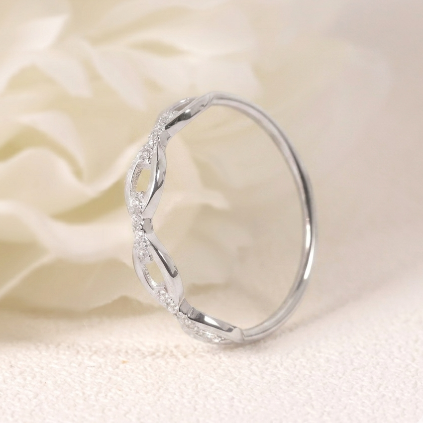 Dainty Sterling Silver Moissanite Wavy Scalloped Bezel-Set Stacking Ring