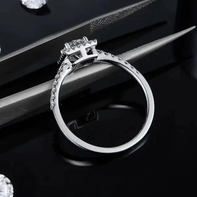 A timeless and elegant engagement ring.