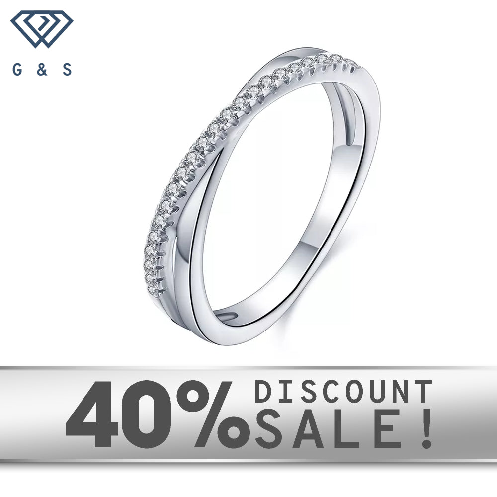 Symbolize everlasting love with these elegant infinity-design wedding bands in 9ct white gold, adorned with sparkling moissanites.
