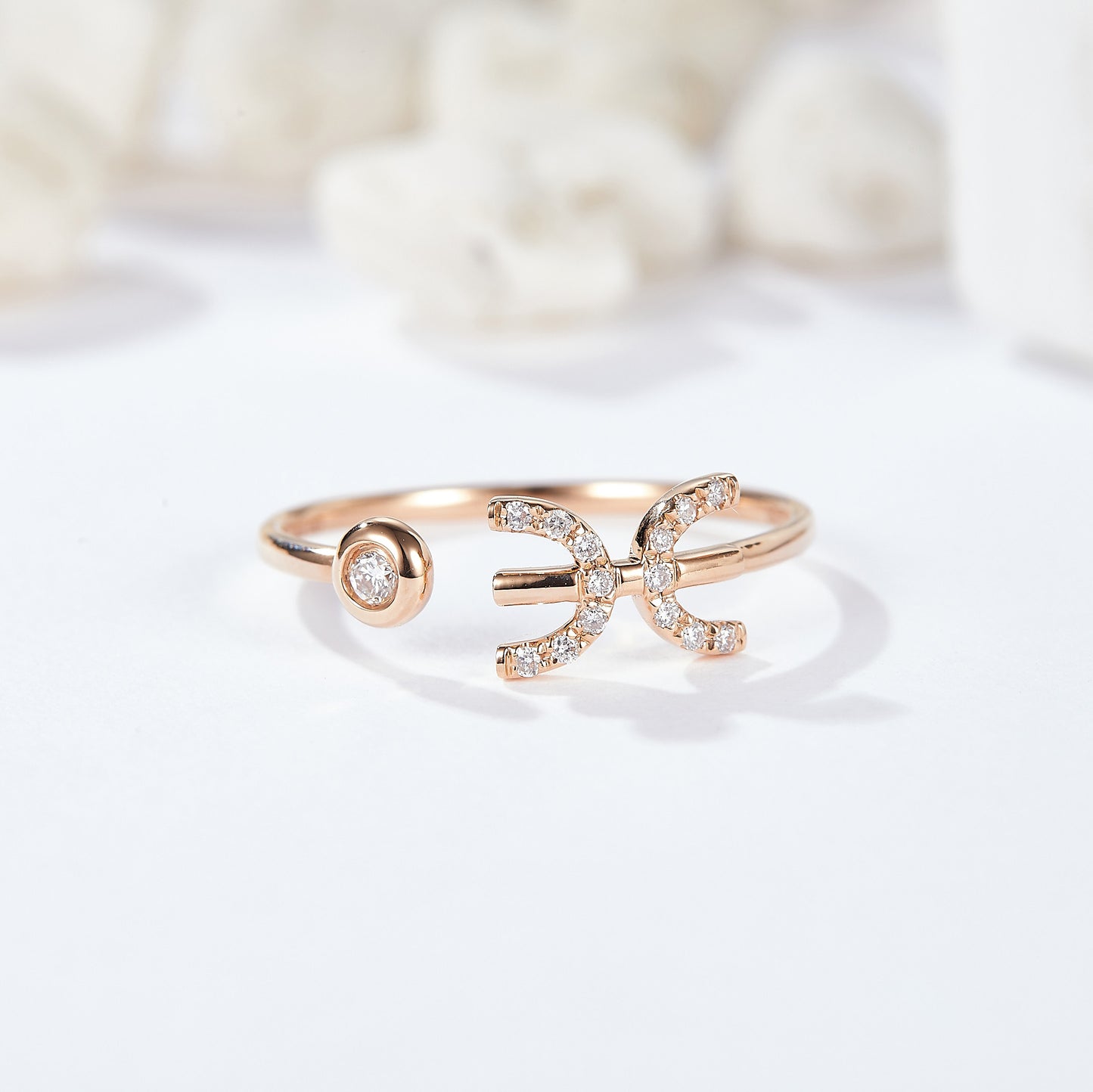 Elegant moissanite ring representing the Pisces star sign, perfect for those born between February 19th and March 20th.